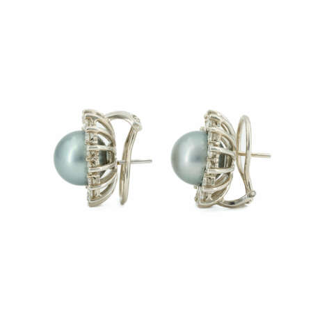 . Tahiti-Pearl-Diamond-Ear-Clip-Ons - фото 4