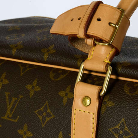 Louis Vuitton. Sirius 70. Suitcase - фото 9