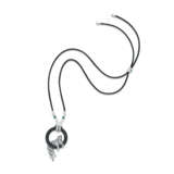 CARTIER ONYX, DIAMOND AND EMERALD 'PANTHÈRE DE CARTIER' PENDENT NECKLACE - фото 2