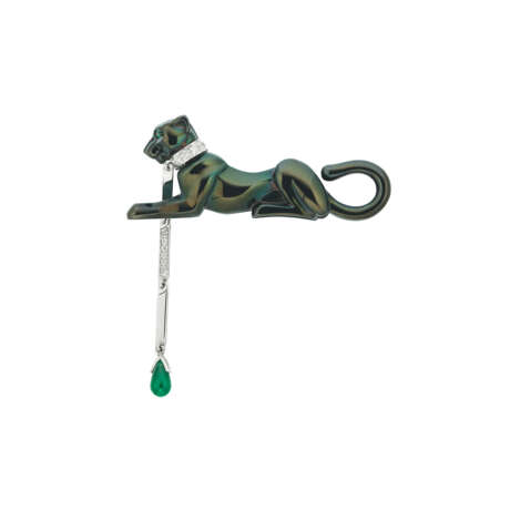 CARTIER EMERALD AND DIAMOND 'PANTHÈRE DE CARTIER' BROOCH - photo 1