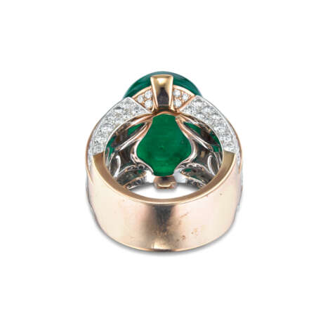 NO RESERVE - EMERALD AND DIAMOND RING - photo 2