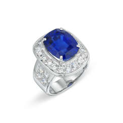 NO RESERVE - SAPPHIRE AND DIAMOND RING