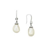 NATURAL PEARL AND DIAMOND EARRINGS - фото 2
