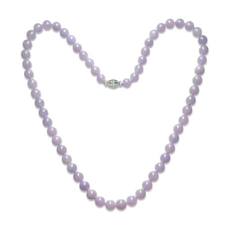 LAVENDER JADEITE BEAD AND DIAMOND NECKLACE - photo 2