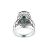 JADEITE AND DIAMOND RING - Foto 2