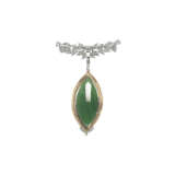 NO RESERVE - JADEITE AND DIAMOND BROOCH/PENDANT - Foto 2