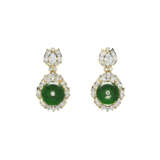 NO RESERVE - SUITE OF JADEITE AND DIAMOND JEWELLERY - photo 2