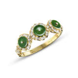 NO RESERVE - SUITE OF JADEITE AND DIAMOND JEWELLERY - photo 5