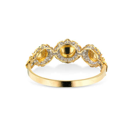 NO RESERVE - SUITE OF JADEITE AND DIAMOND JEWELLERY - photo 6