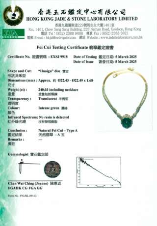 NO RESERVE - SUITE OF JADEITE AND DIAMOND JEWELLERY - photo 13