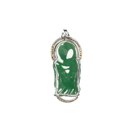 NO RESERVE - JADEITE AND DIAMOND PENDANT - photo 2