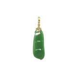 NO RESERVE - JADEITE AND DIAMOND PENDANT - photo 2