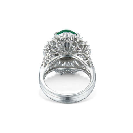 NO RESERVE - JADEITE AND DIAMOND RING - photo 2