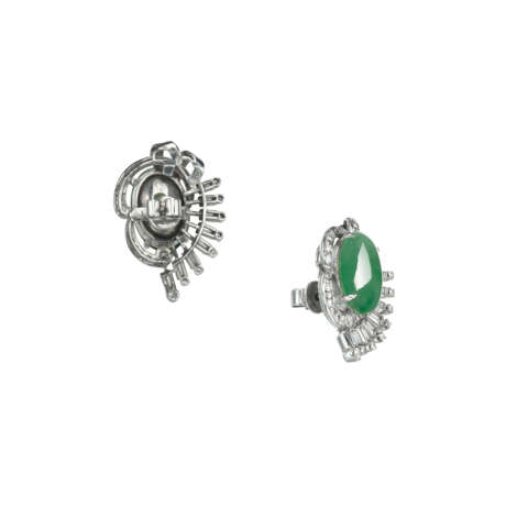 NO RESERVE - JADEITE BEAD NECKLACE; TOGETHER WITH A PAIR OF JADEITE AND DIAMOND EARRINGS - photo 3