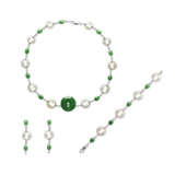 NO RESERVE - SET OF JADEITE AND DIAMOND JEWELLERY - фото 1