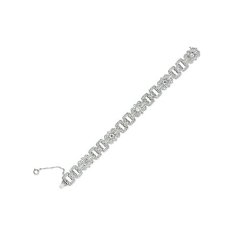 NO RESERVE - SET OF DIAMOND JEWELLERY - photo 4