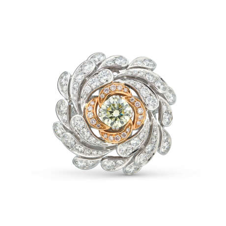 SET OF COLOURED DIAMOND AND DIAMOND JEWELLERY - Foto 4