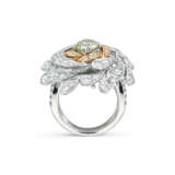SET OF COLOURED DIAMOND AND DIAMOND JEWELLERY - Foto 5