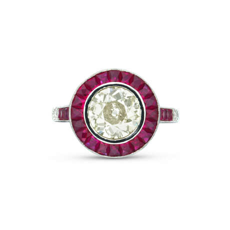 NO RESERVE - GROUP OF DIAMOND AND RUBY JEWELLERY - Foto 4