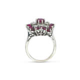 NO RESERVE - GRAFF RUBY AND DIAMOND EARRINGS; TOGEHTER WITH A RUBY AND DIAMOND RING - photo 5
