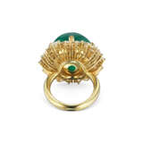 EMERALD AND DIAMOND RING - Foto 2