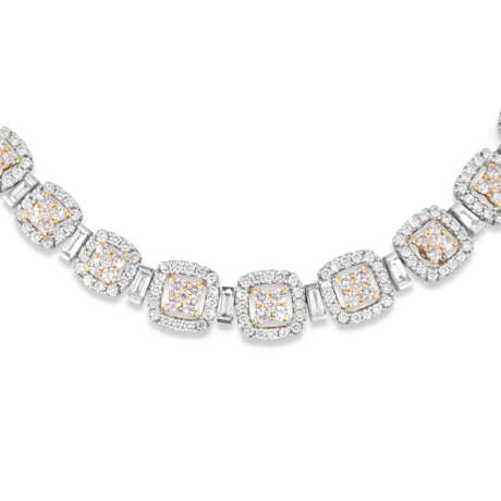 COLOURED DIAMOND AND DIAMOND NECKLACE - photo 4