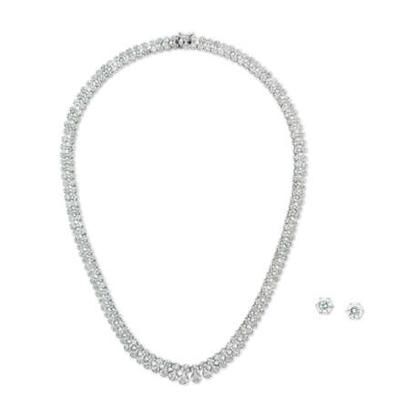 NO RESERVE - DIAMOND EARRINGS AND NECKLACE - photo 1