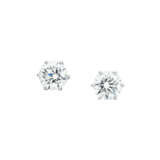 NO RESERVE - DIAMOND EARRINGS AND NECKLACE - photo 2