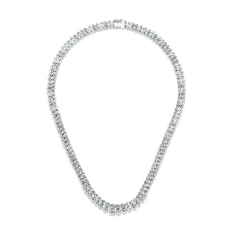 NO RESERVE - DIAMOND EARRINGS AND NECKLACE - photo 5