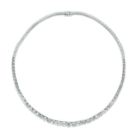 NO RESERVE - DIAMOND NECKLACE - photo 2