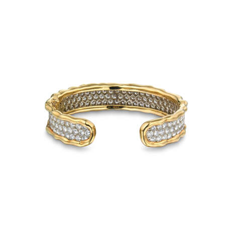 VAN CLEEF & ARPELS DIAMOND BANGLE - Foto 3