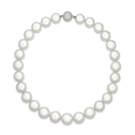 NO RESERVE - PEARL AND DIAMOND NECKLACE - photo 2
