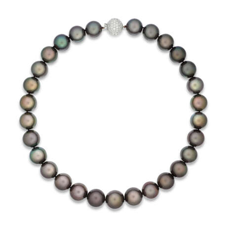 NO RESERVE - PEARL AND DIAMOND NECKLACE - photo 2