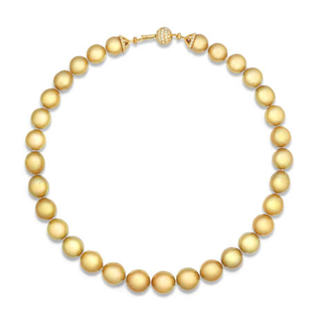 NO RESERVE - PEARL, DIAMOND AND SAPPHIRE NECKLACE AND RING - photo 5