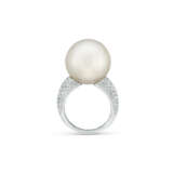 NO RESERVE - MIKIMOTO PEARL NECKLACE; TOGETHER WITH A PEARL AND DIAMOND RING - photo 3