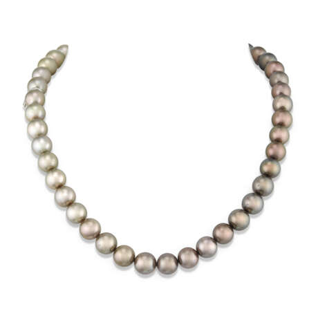 NO RESERVE - MIKIMOTO PEARL NECKLACE - photo 3