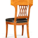 SUITE DE SIX CHAISES D`&#201;POQUE CONSULAT - Foto 3