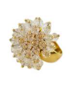Produktkatalog. Une bague spectaculaire avec quartz en forme de pissenlit en fleurs. 