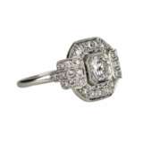 Bague en platine et diamants d`&eacute;poque Art D&eacute;co. Diamants 20th century - photo 2