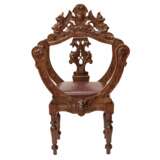 Chaise en noyer sculpte richement decore. XIX&egrave;me si&egrave;cle Nussbaum Late 19th century - Foto 2