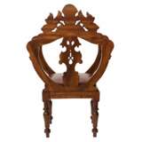 Chaise en noyer sculpte richement decore. XIX&egrave;me si&egrave;cle Nussbaum Late 19th century - Foto 5