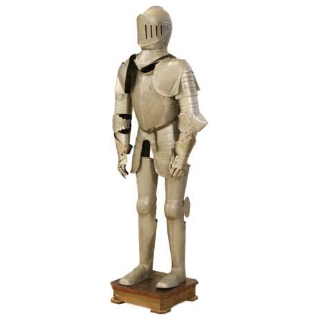  Decorative knight`s armor made of wrought iron. Germany. 19th-20th century. Metal At the turn of 19th -20th century - photo 2