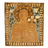 Large copper-cast icon of the Smolensk Mother of God with five enamels in an icon case. Russia. 19th century. Glass 19th century - photo 3