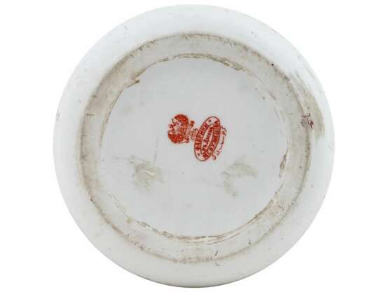 Narguile russe en porcelaine peinte &agrave; la main. Usine Kuznetsov &agrave; Dulevo. Russie. 19&egrave;me si&egrave;cle Porcelain Hand Painted Late 19th century - photo 3