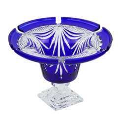 Two-tone hand-cut bowl. LORRAINE, France, late 20th century 
