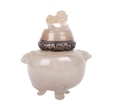 Старинная китайская вазочка/урна из жадеита - photo 1