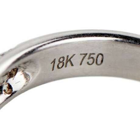 White gold ring with diamonds. Diamonds 21th century - photo 6