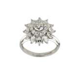 Bague en or avec diamants. Diamants 21th century - photo 1
