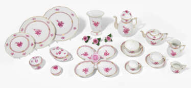 Herend, Tafel-, Tee- und Kaffeeservice "Apponyi in Purpur"