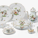 Herend, Tafel-, Kaffee- und Teeservice "Rothschild" - photo 1
